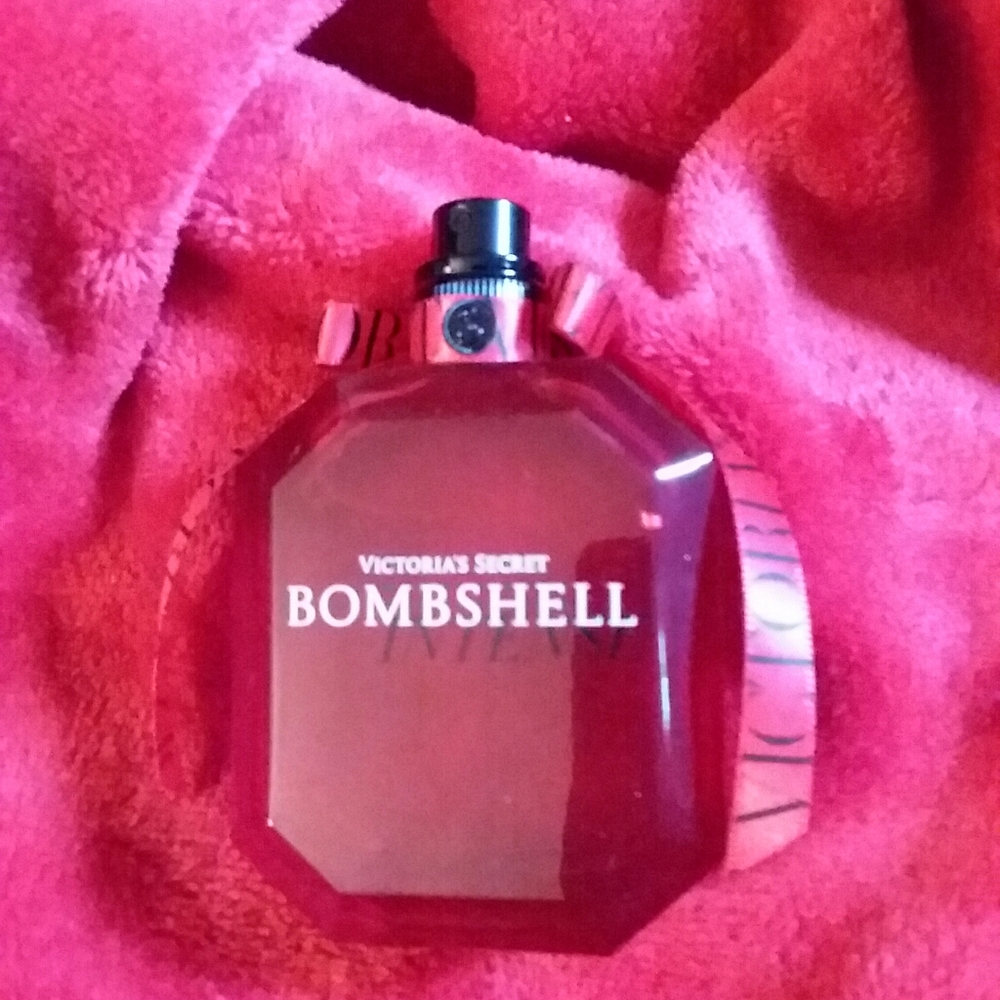 Victoria Secret Bombshell